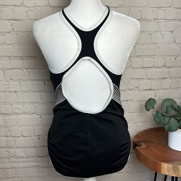 Miraclesuit One Piece Swimsuit in Black and White Racerback - Picture 5 of 14